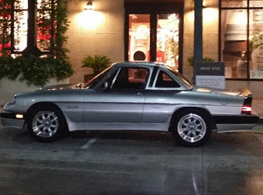 1986 Alfa Romeo Quadrifoglio for rent / lease - cars for props 3