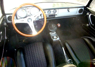1969 Alfa Romeo Duetto for rent / lease - cars for props 2