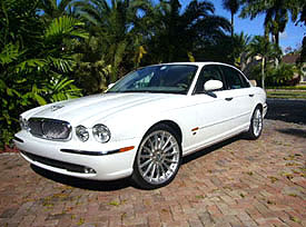 2004 Jaguar XJR